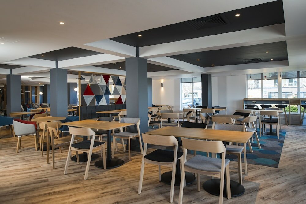Фото Holiday Inn Express Edinburgh - Leith Waterfront, an Ihg Hotel