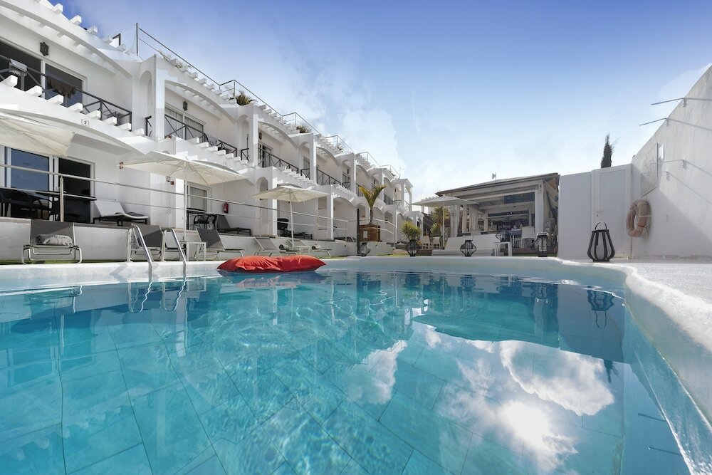 Фото Vista Bonita Gay & Lesbian only Resort