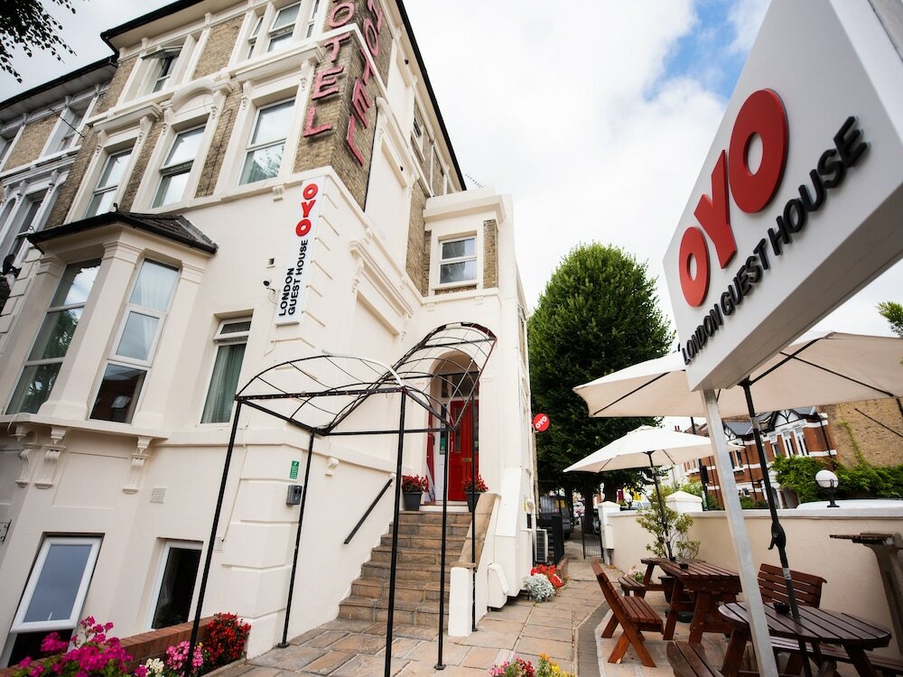Фото Oyo London Guest House