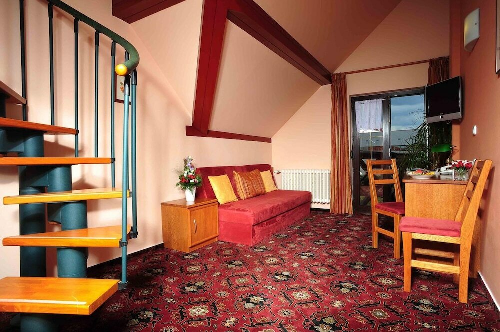 Фото Park Hotel Pruhonice