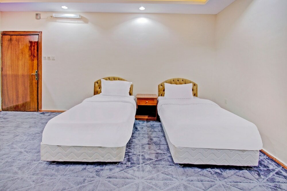 Фото Oyo 595 Aali For Residental Units