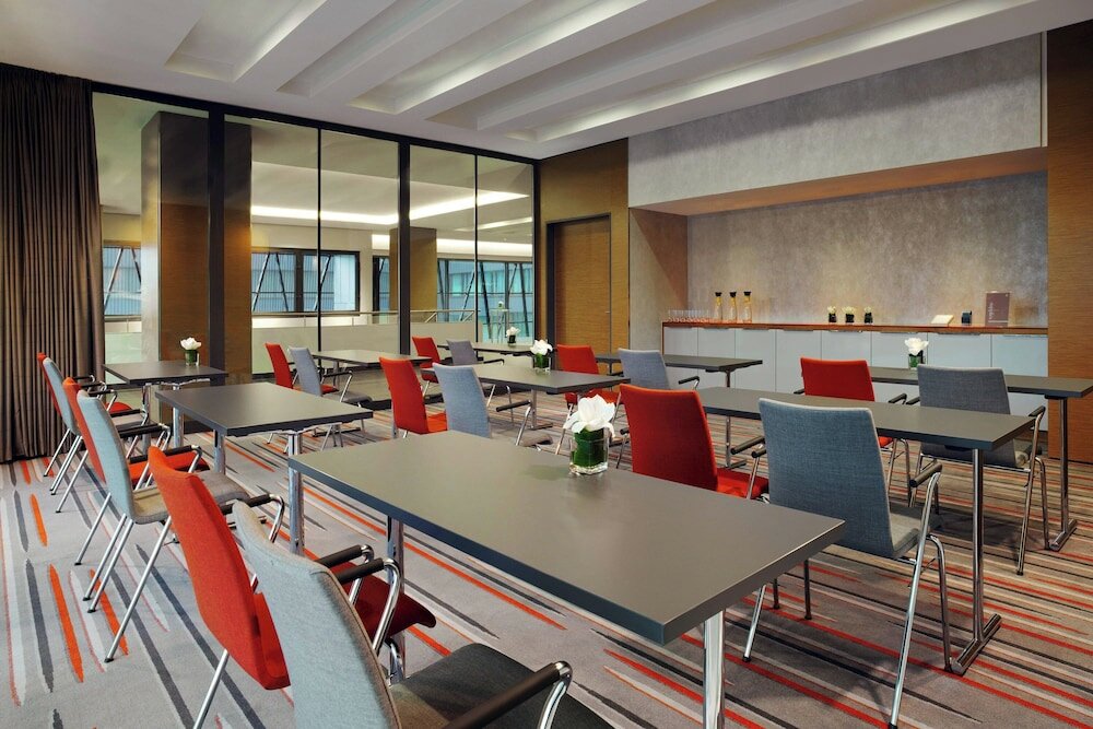 Фото Sheraton Zurich Hotel