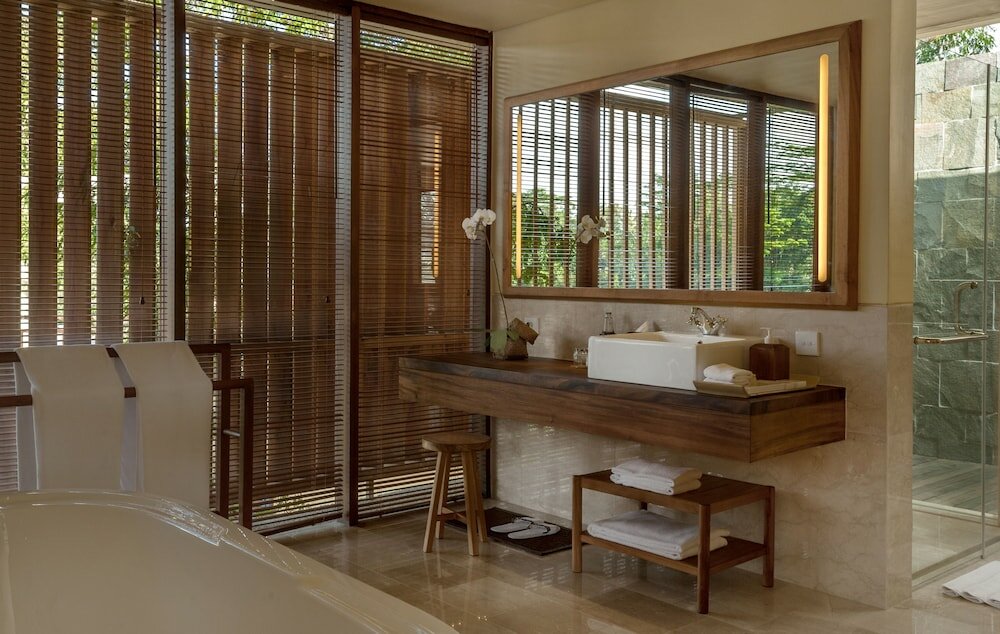 Фото Komaneka at Tanggayuda