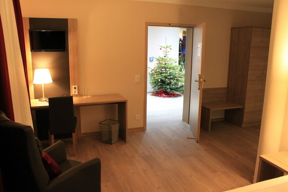 Фото Troll's Brauhaus Hotel