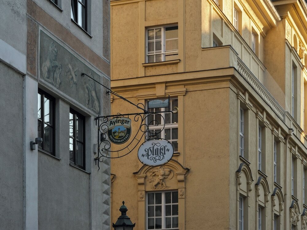 Фото Platzl Hotel