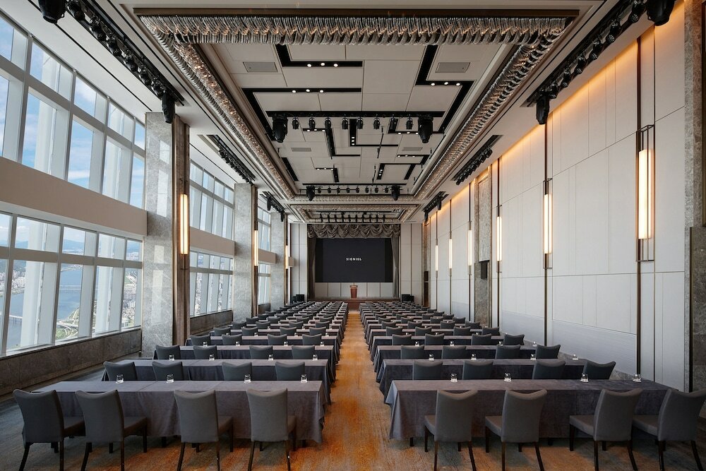 Фото Signiel Seoul