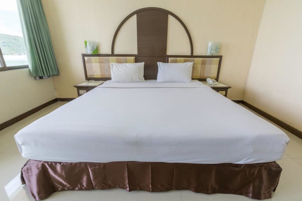 Фото Lake Inn Hotel