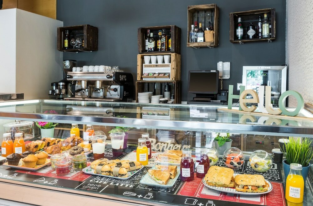 Фото Hotel Zentral Ave