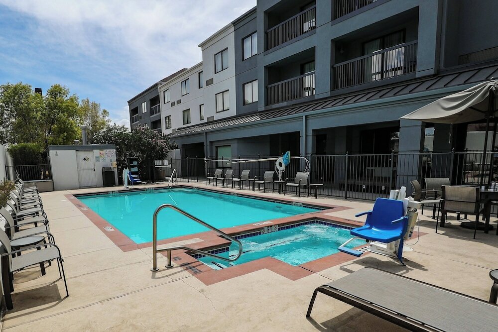 Фото Courtyard by Marriott El Paso Airport