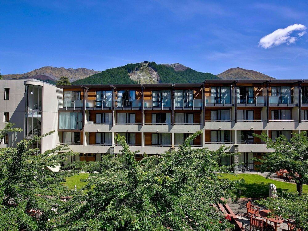 Фото Novotel Queenstown Lakeside