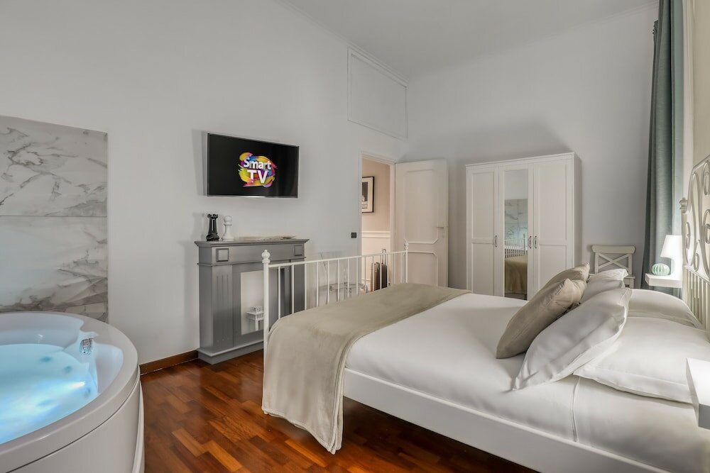 Фото At Rhome via frattina