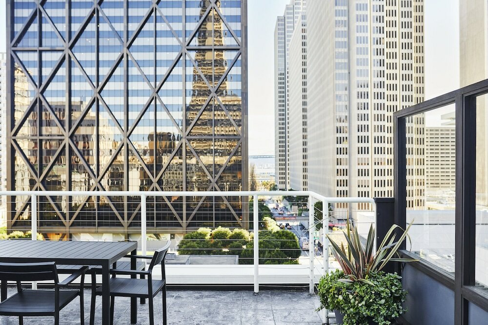 Фото Club Quarters Hotel in San Francisco