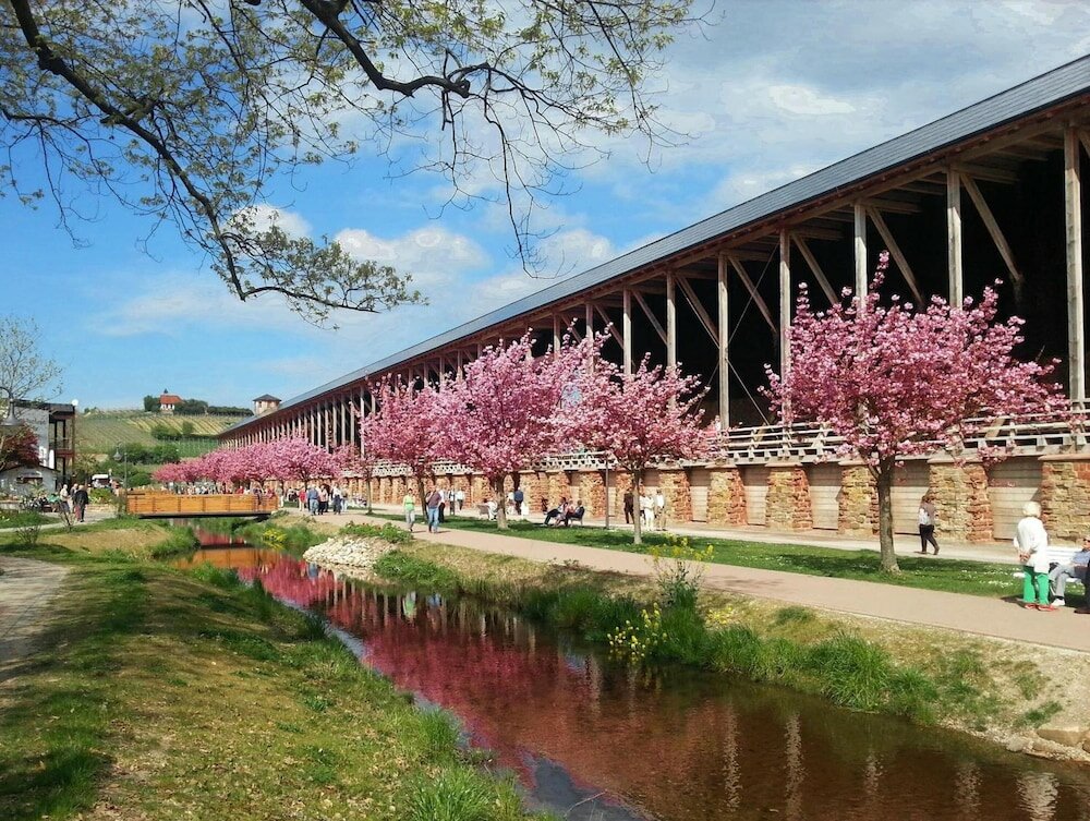 Фото Kurpark-Hotel Bad Dürkheim