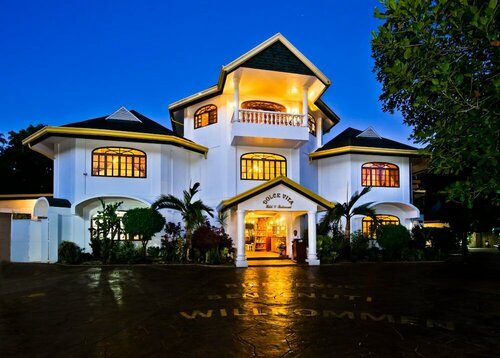 Внешний вид отеля Dolce Vita Hotel в Пуэрто-Принсесе, фото 1