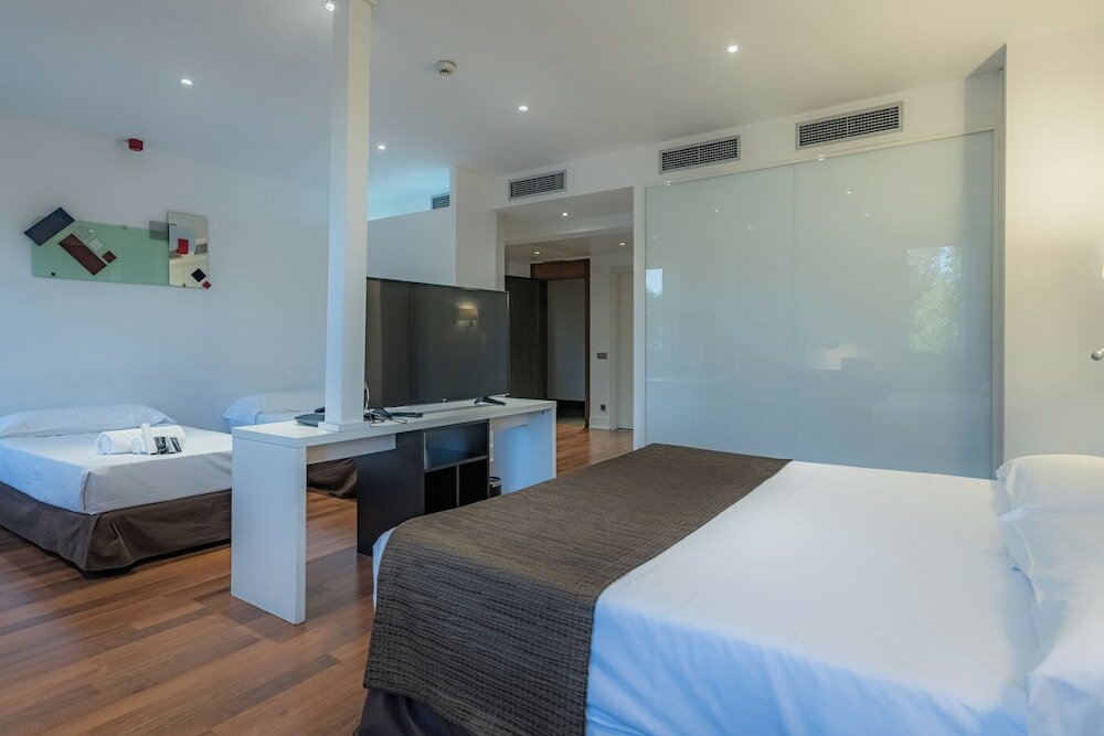 Фото Amura Alcobendas Hotel