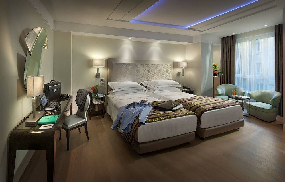 Фото Hotel Cavour