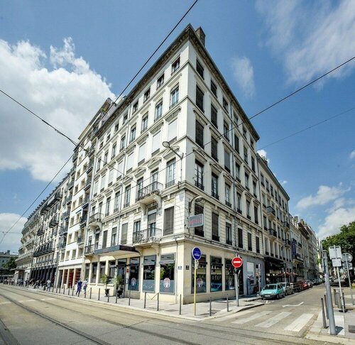 Внешний вид отеля Hotelo Lyon Charité в Лионе, фото 1