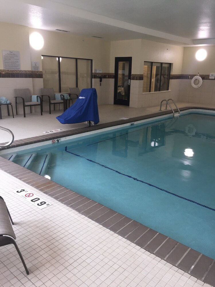 Фото Courtyard Bay City