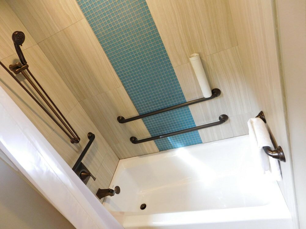 Фото Wave Street Inn