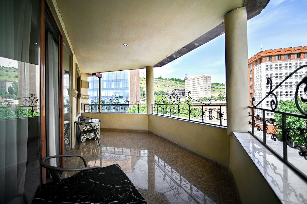 Фото Imperial Palace Hotel