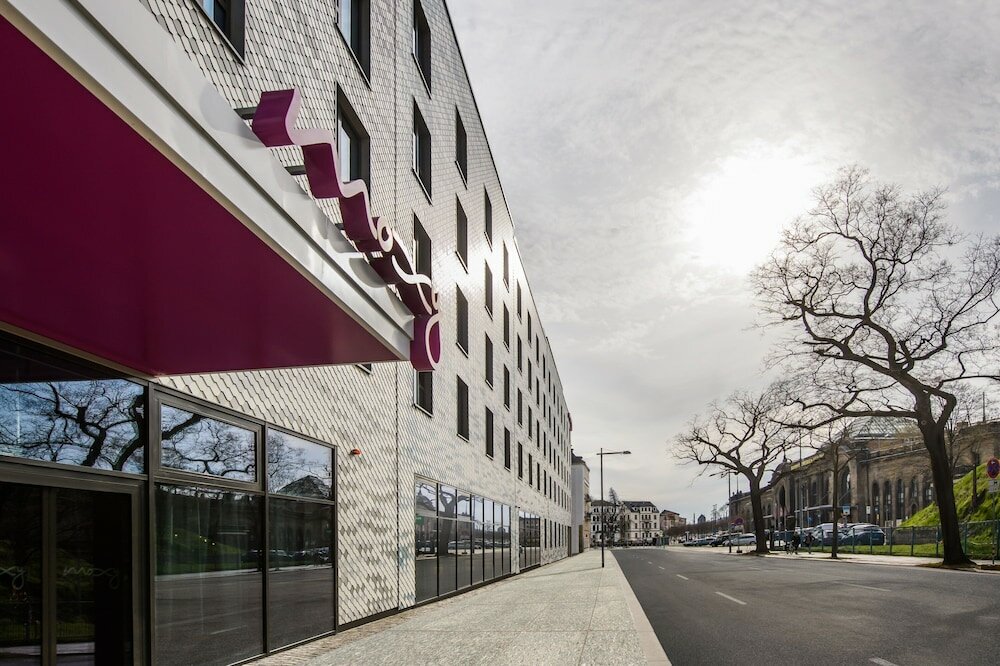 Фото Moxy Dresden Neustadt