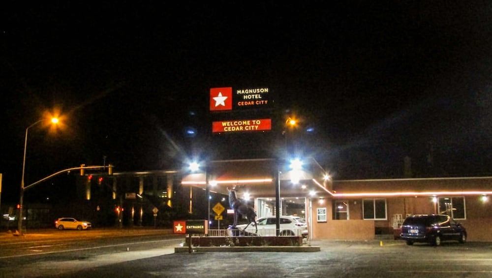 Фото Magnuson Hotel Cedar City