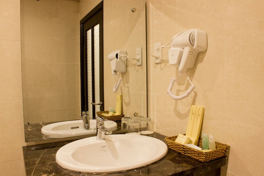 Фото International Hotel