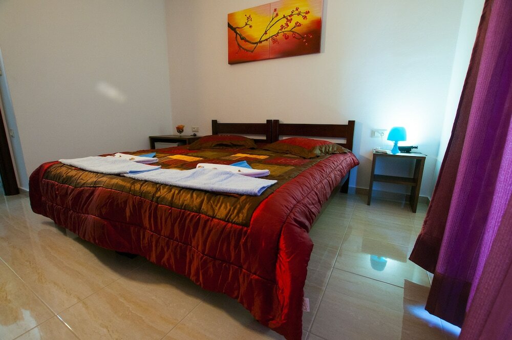 Фото Elpidis Villa