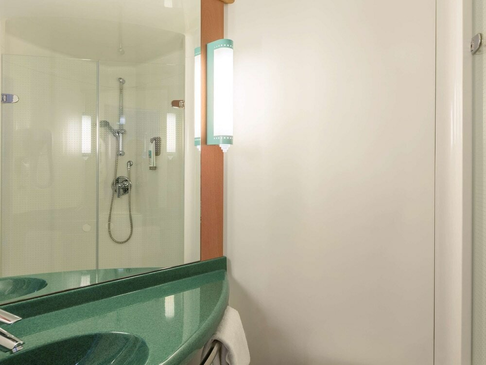 Фото ibis Lyon Caluire Cité Internationale