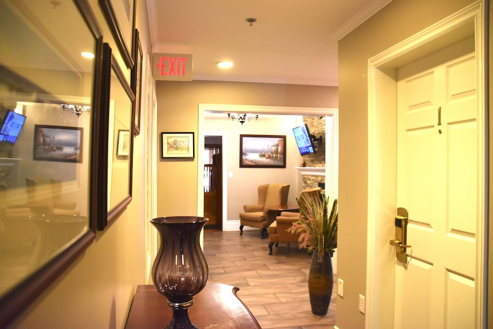 Фото The Harbour House