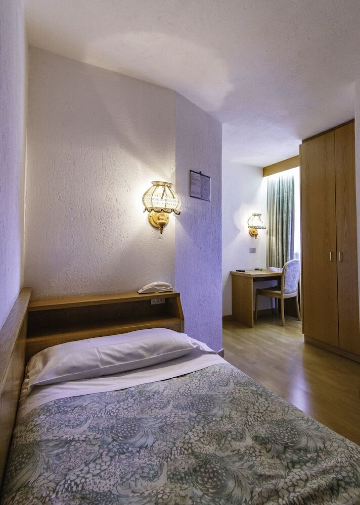 Фото Hotel Ottoz Meublè