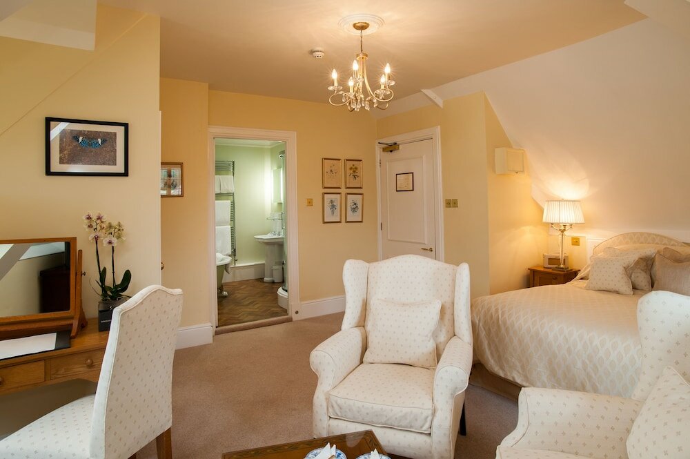 Фото Llangoed Hall