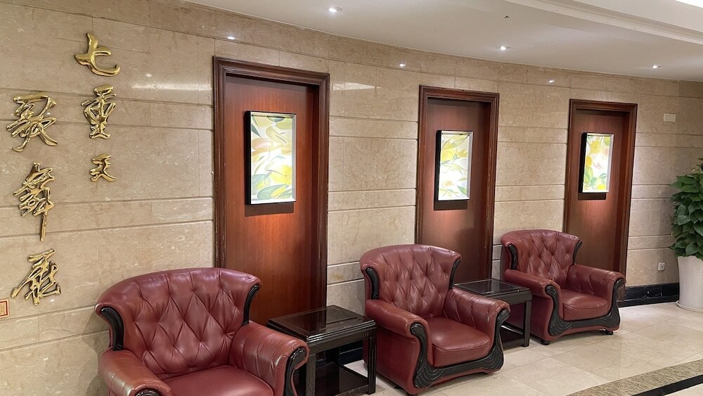 Фото Seventh Heaven Hotel