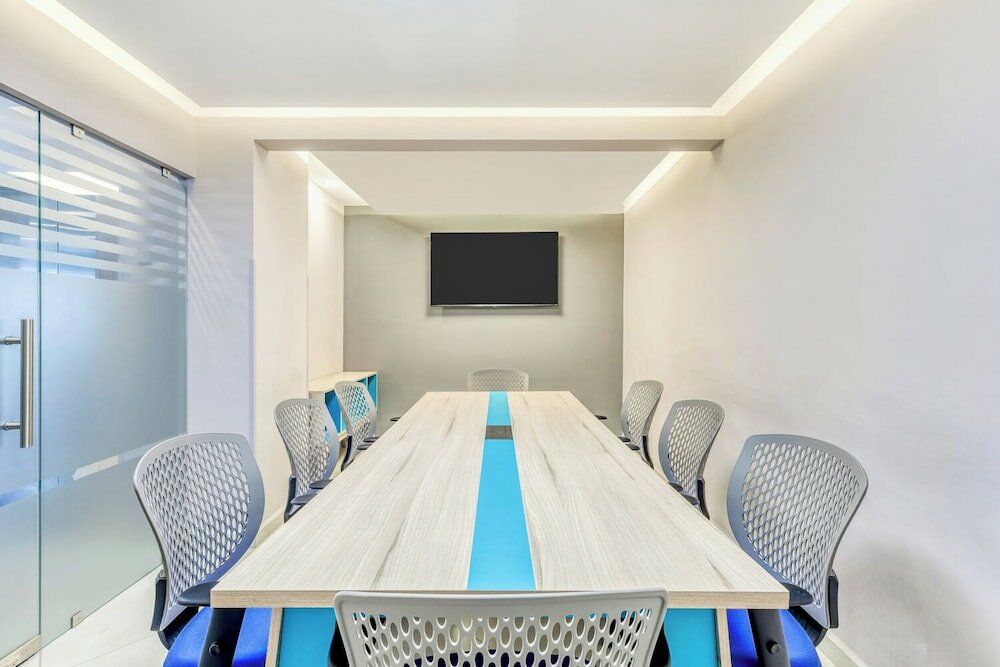 Фото One San Luis Potosi Glorieta Juarez