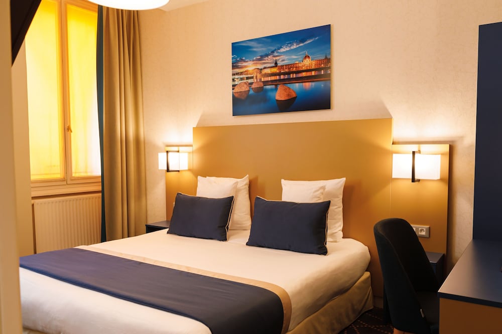 Фото Hôtel des Remparts