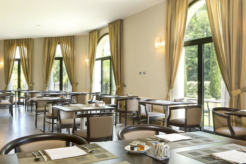 Фото Maranello Palace