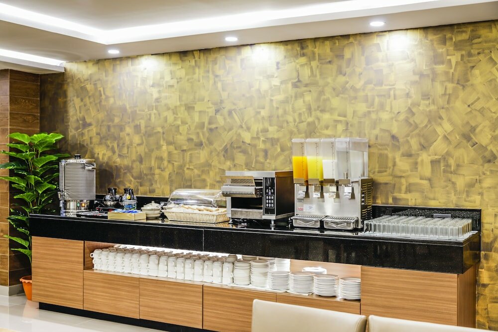 Фото Livotel Hotel Hua Mak Bangkok