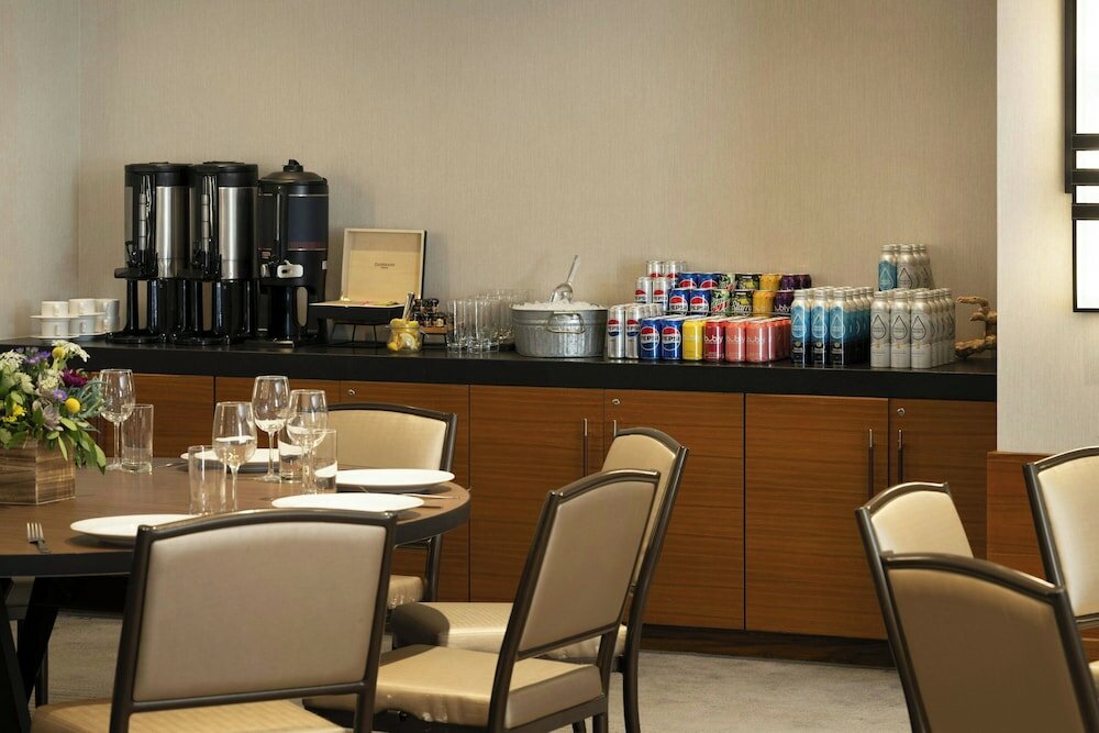 Фото Marriott Irvine Spectrum