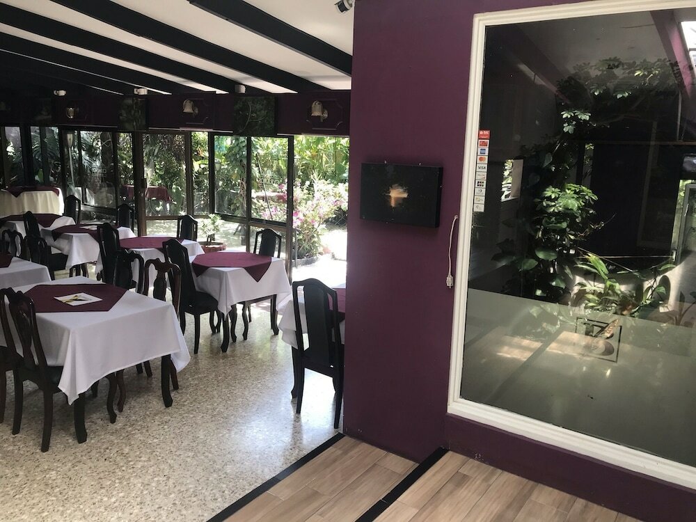 Фото Hotel Le Bergerac