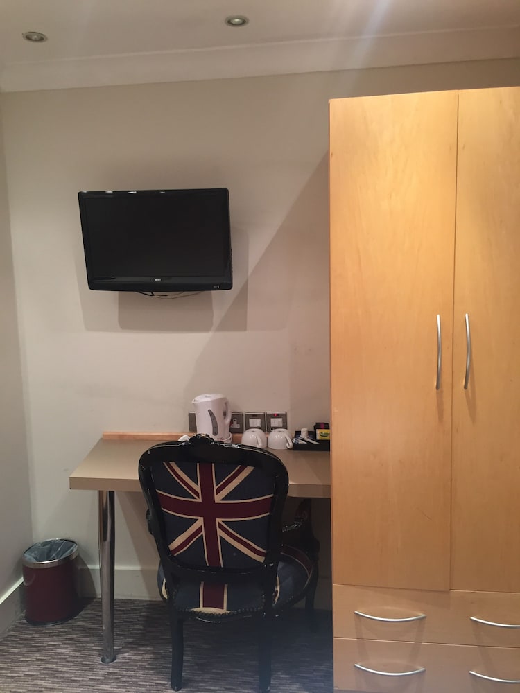 Фото The Excelsior Hotel