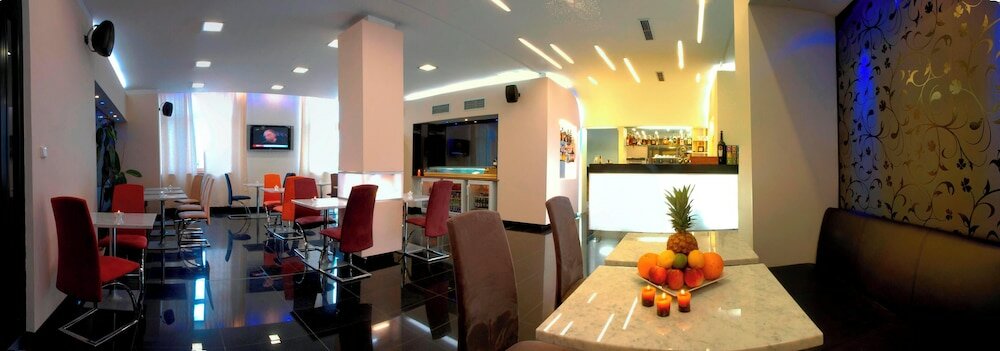 Фото Hotel Relax Inn