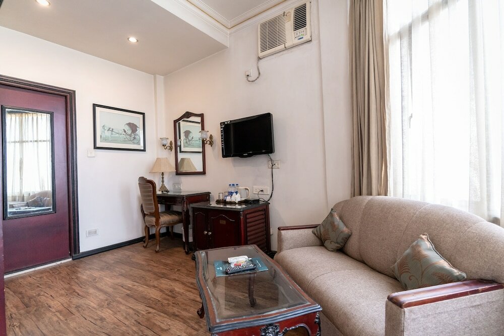 Фото The Lindsay