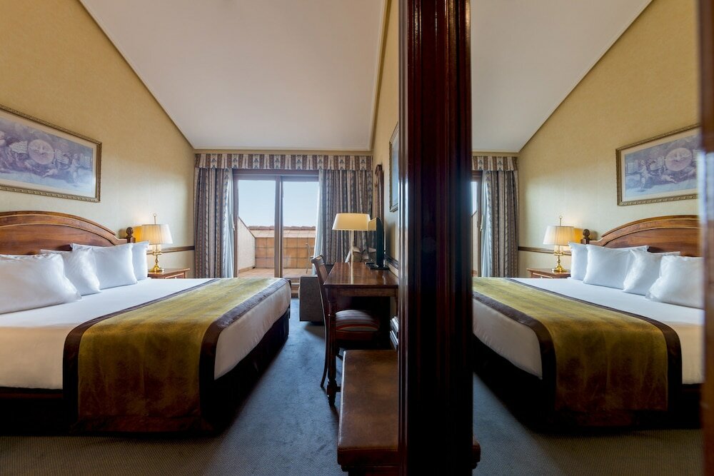 Фото Exe Reina Isabel