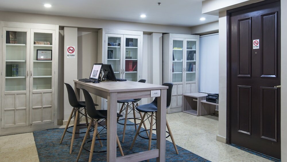 Фото Holiday Inn & Suites Mexico Zona Reforma, an Ihg Hotel