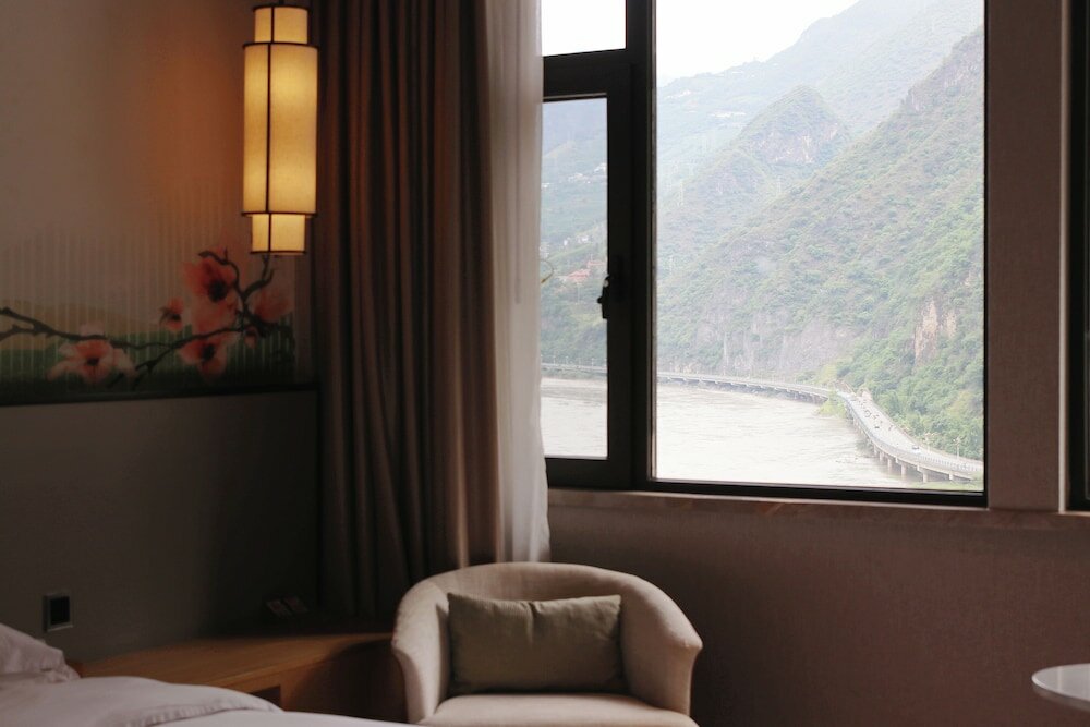 Фото Hilton Garden Inn Nujiang