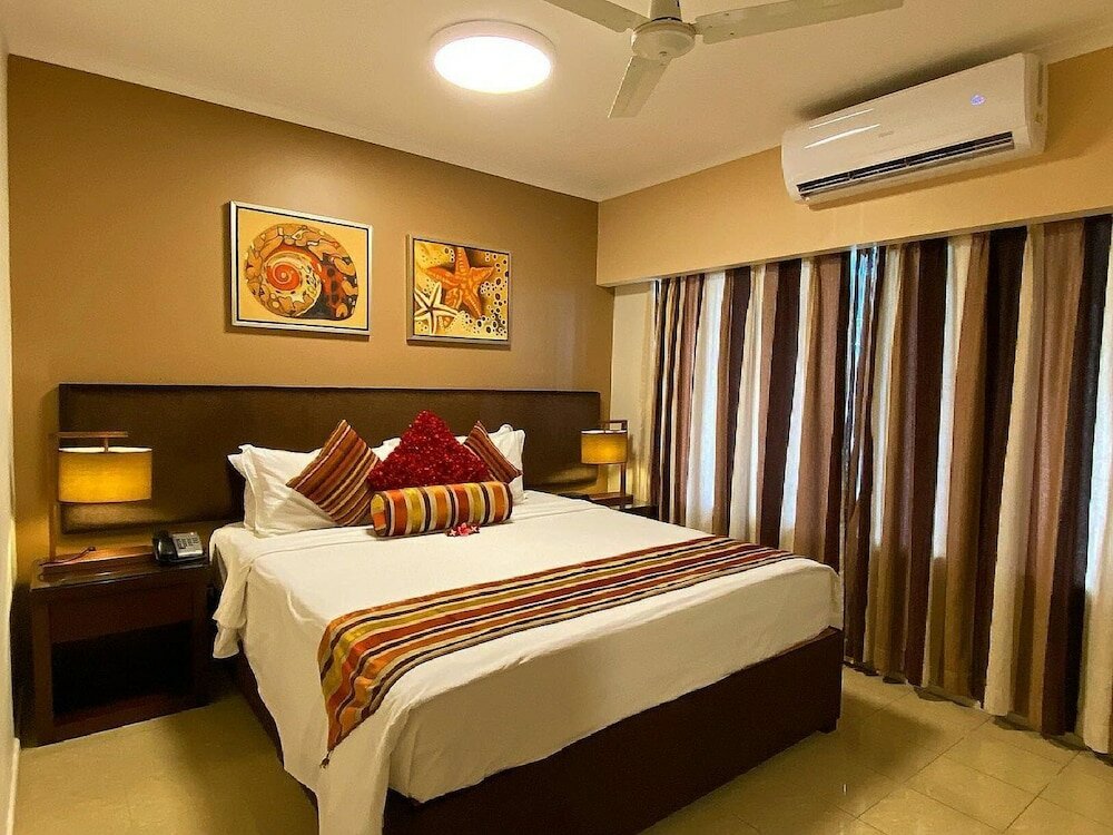 Фото Heritage Park Hotel