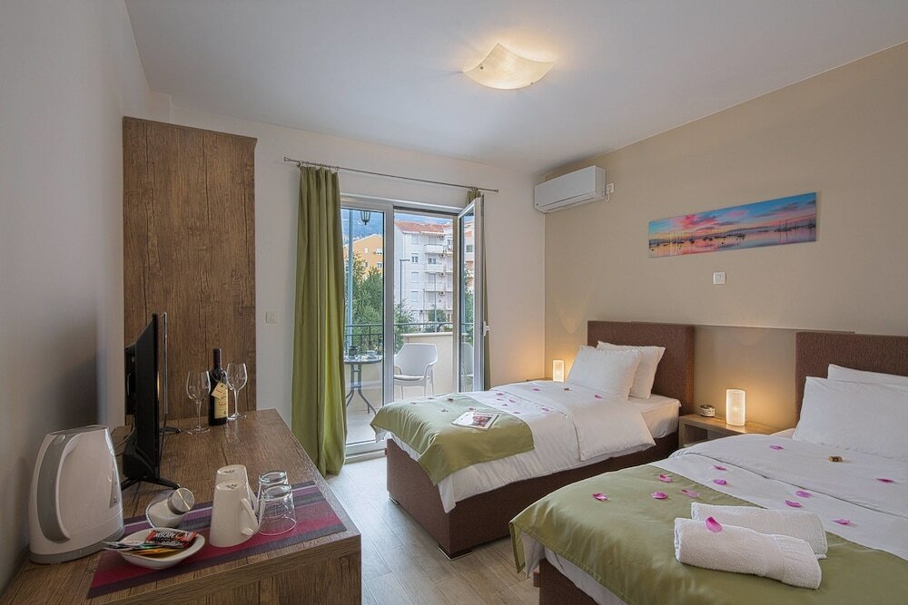 Фото Le Marc Guesthouse