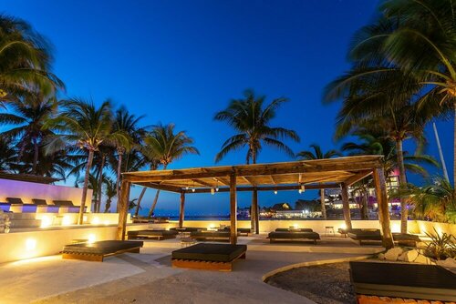 Гостиница Lotus Beach Hotel в Исла-Мухерес