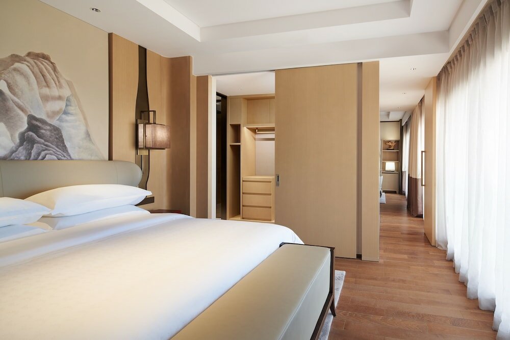 Фото Sheraton Yunfu Xinxing Hotel