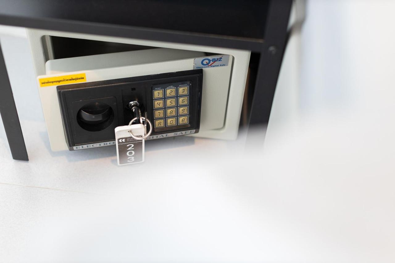 Фото Minimal House Patong - Adults Only